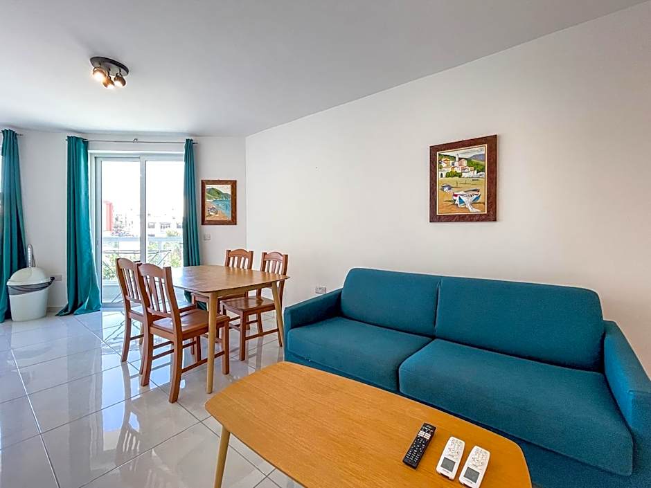 Msida Central Suites - EMMNIC Court