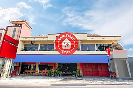 OYO 1312 Graha Wisata Hotel