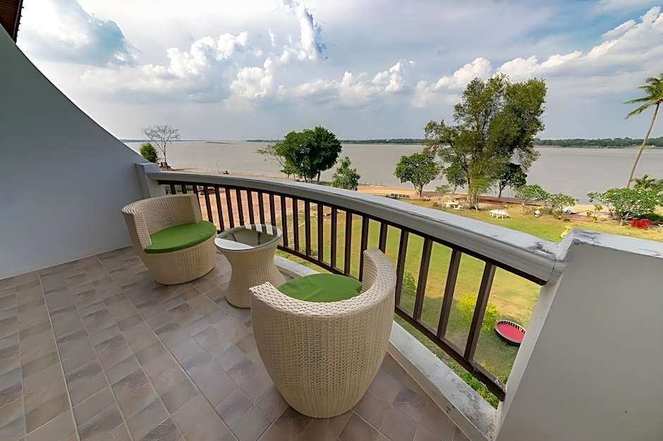 Vieng Khong Hotel