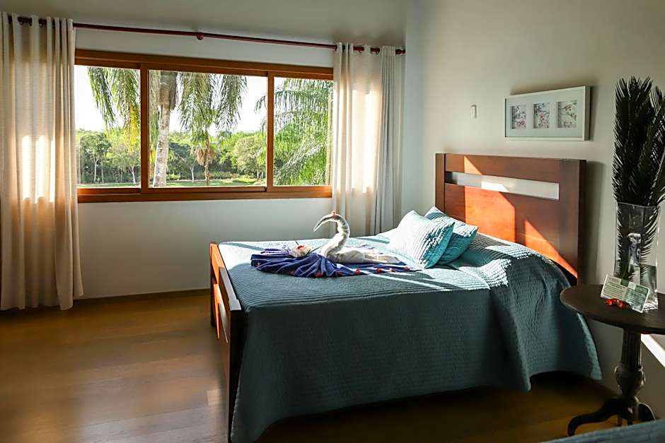 Sybaris Suites & Residences