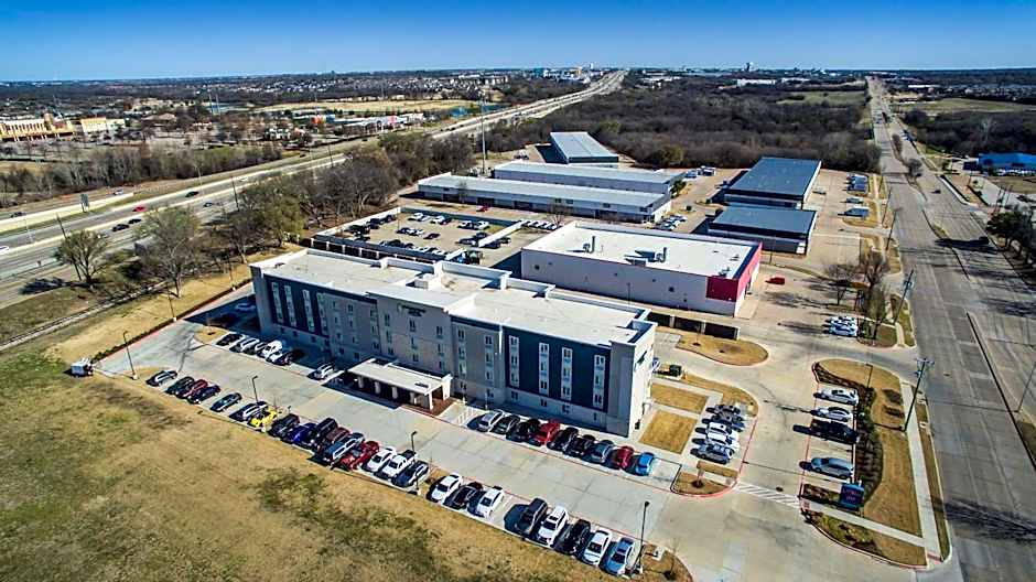 WoodSpring Suites Dallas Plano Central Legacy Drive