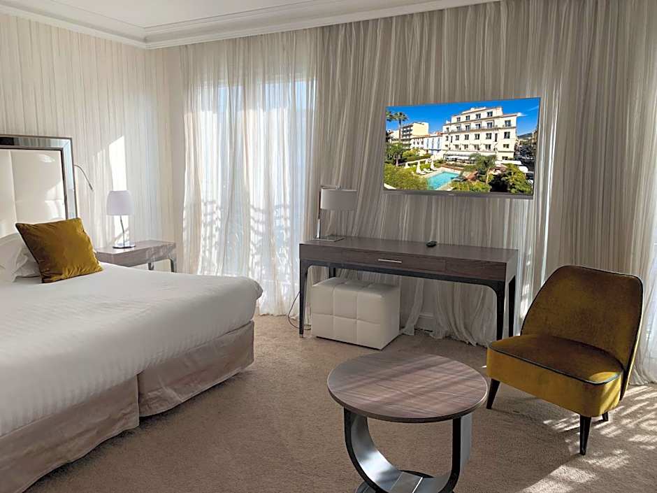 Hotel Le Canberra