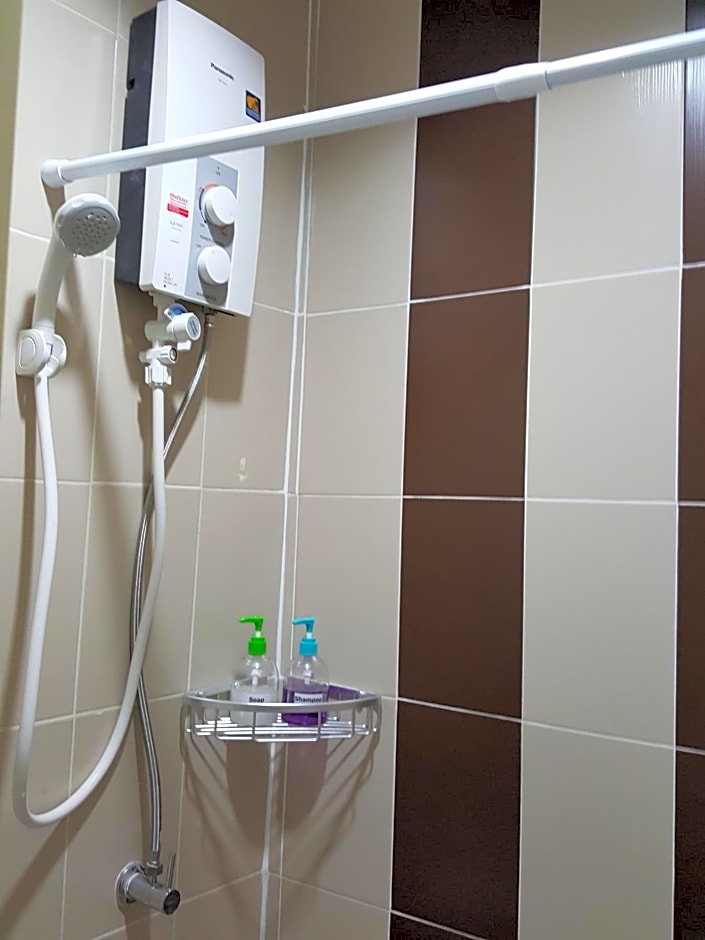 Bangkok Check Inn @Chareon Krung