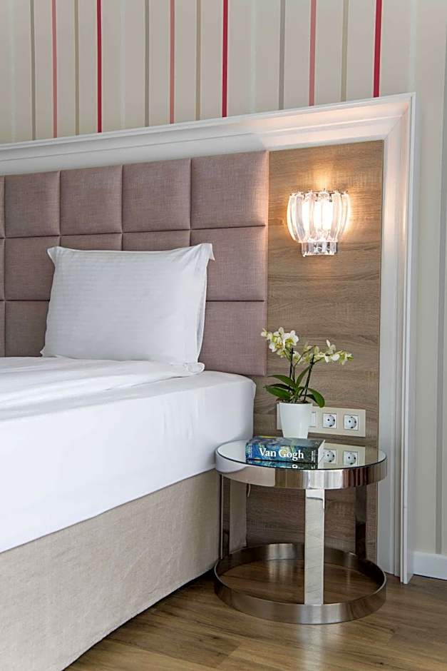 Impresamente Art Hotel