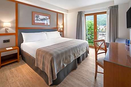 Connecting Room