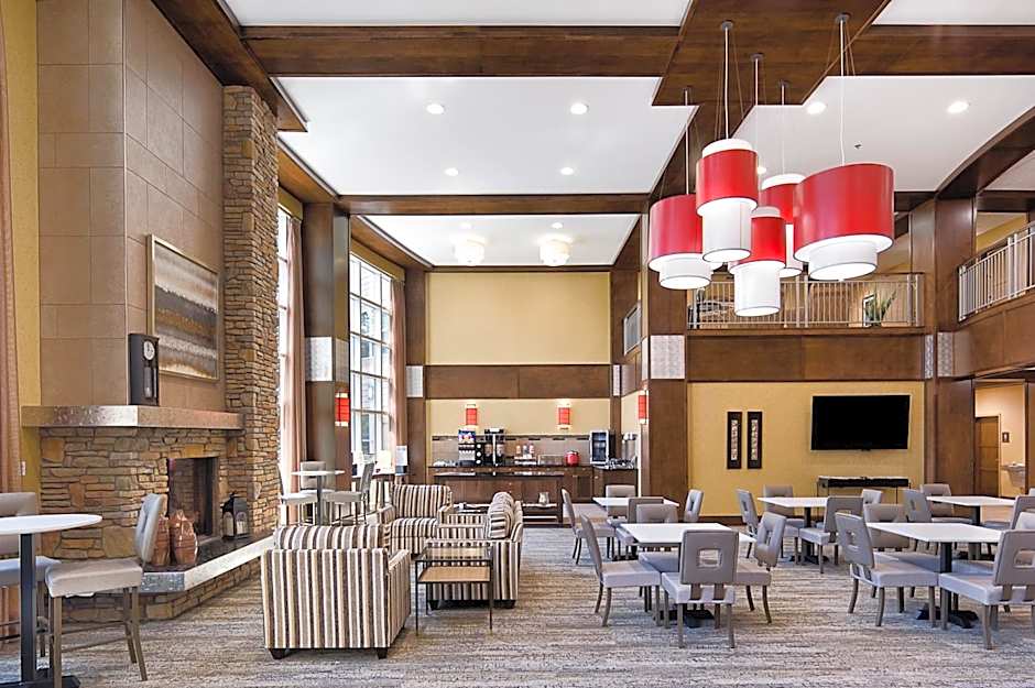 ClubHouse Hotel and Suites