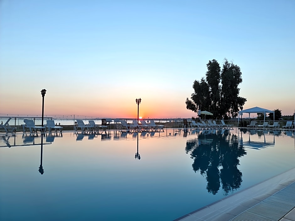 Sporköy Hotel & Beach Club