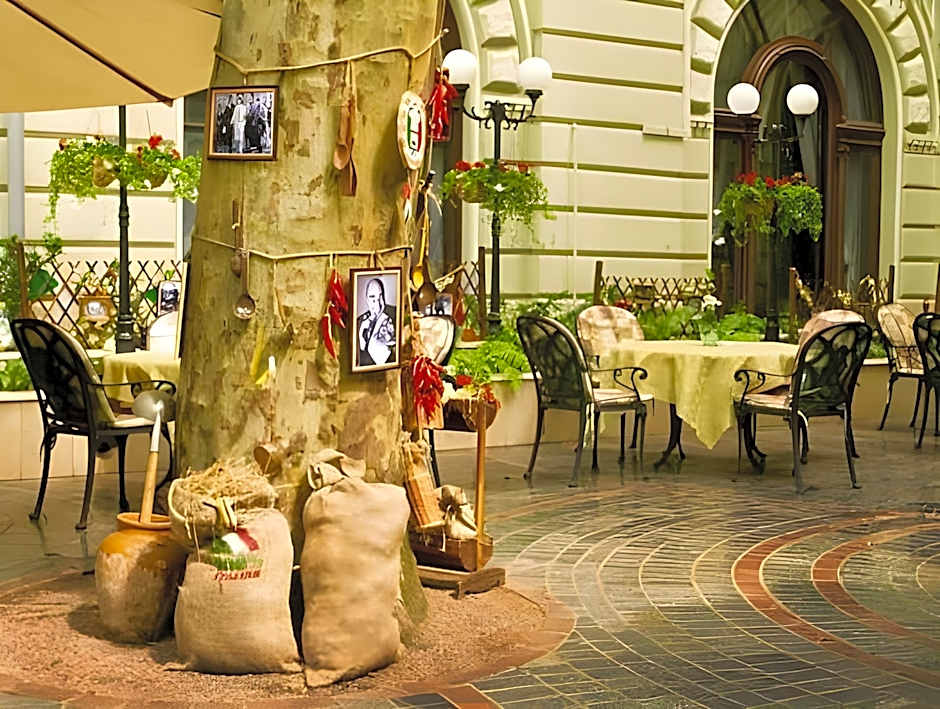 Londonskaya SPA Hotel