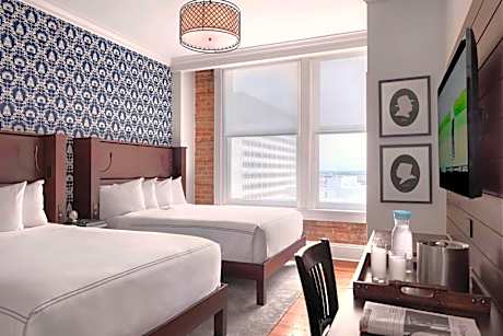 Queen Room with Two Queen Beds High Floor