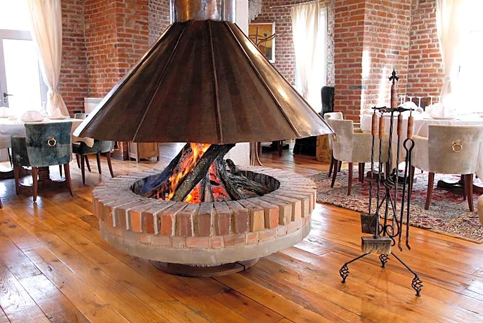 Chateau Copsa Complex