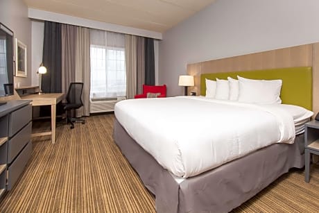 1 King Bed, Nonsmoking