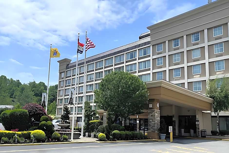 Executive Inn - Fort Lee