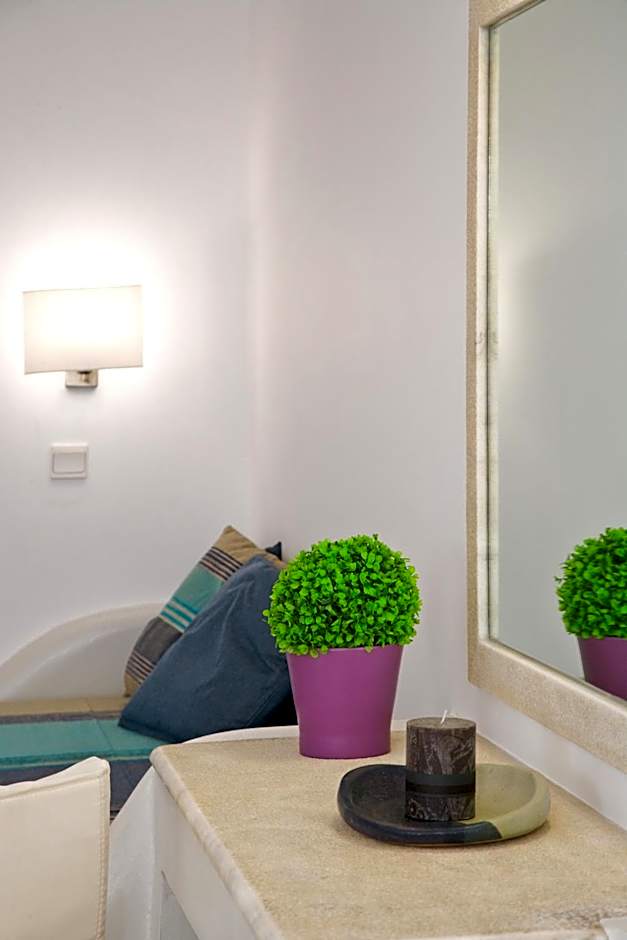 Porto Raphael Residences & Suites