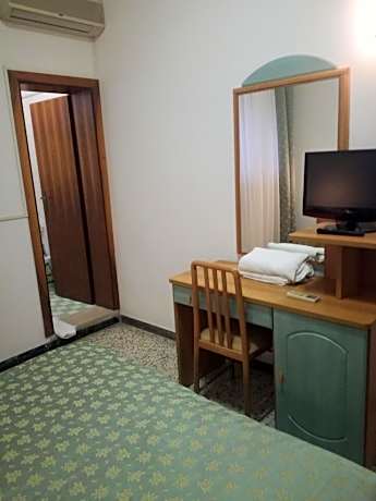 Economy Double or Twin Room
