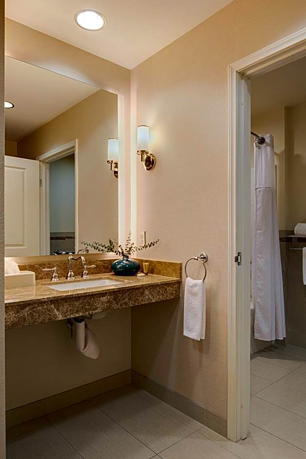 Ayres Hotel Fountain Valley / Huntington Beach