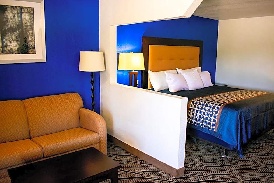 Blue Jay Inn & Suites