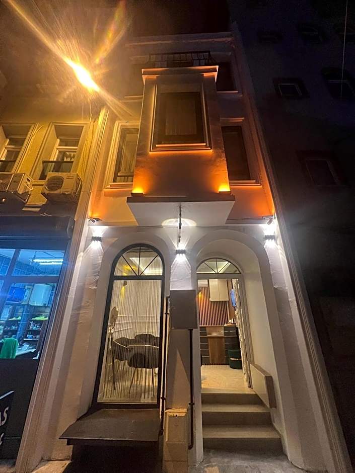 Ninova Boutique Hotel