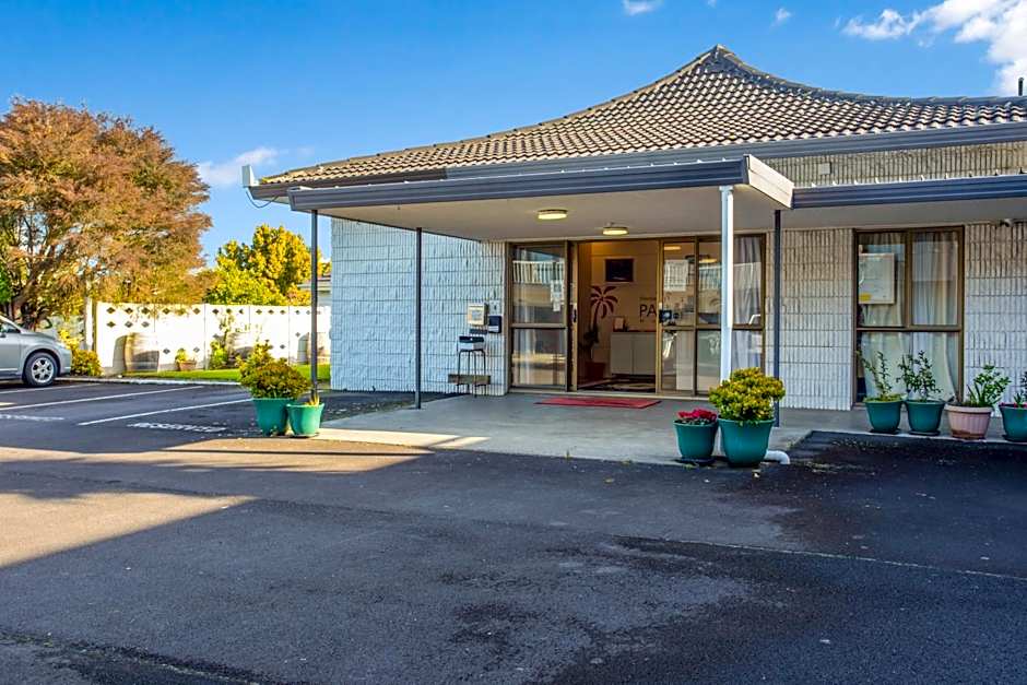 Ellerslie Palms Motel