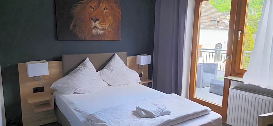 B3 Hotel