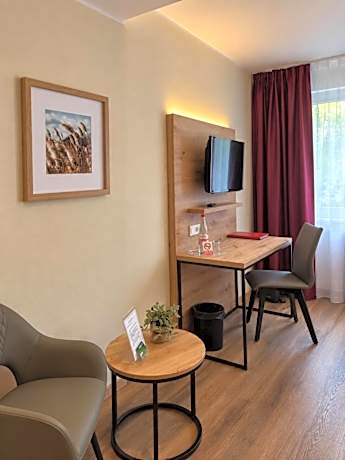 Deluxe Double Room with Bath