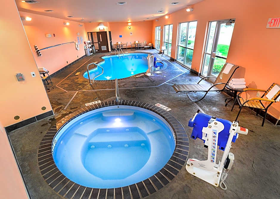 Baymont by Wyndham Grand Forks