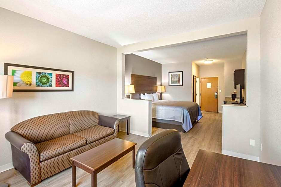 Quality Suites Hickory South