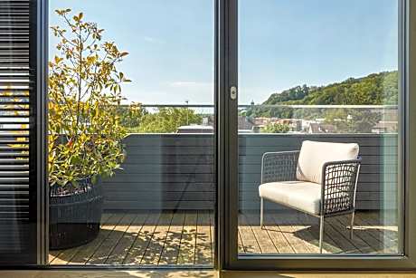 Select Suite, 1 Bedroom Suite, 1 King, Corner room