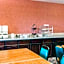 Bridgeway Inn & Suites