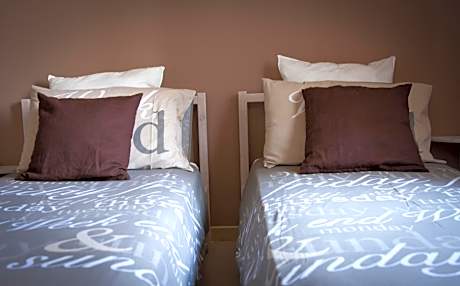 Twin Room with Private External Bathroom