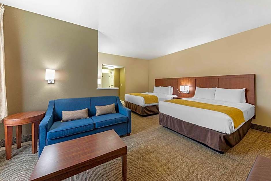 Comfort Suites Tulare