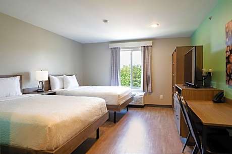 Queen Room with Two Queen Beds, Mobility Access and Bathtub with Grab Bars, Non-Smoking