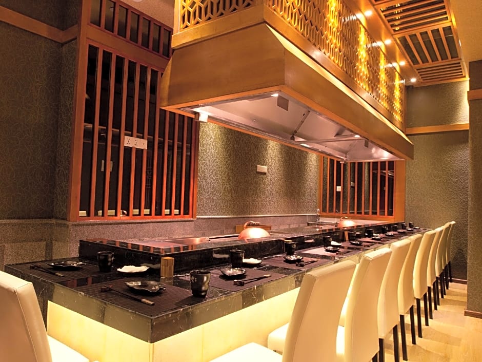 Zhongwei Green Lake Hotel Kunming