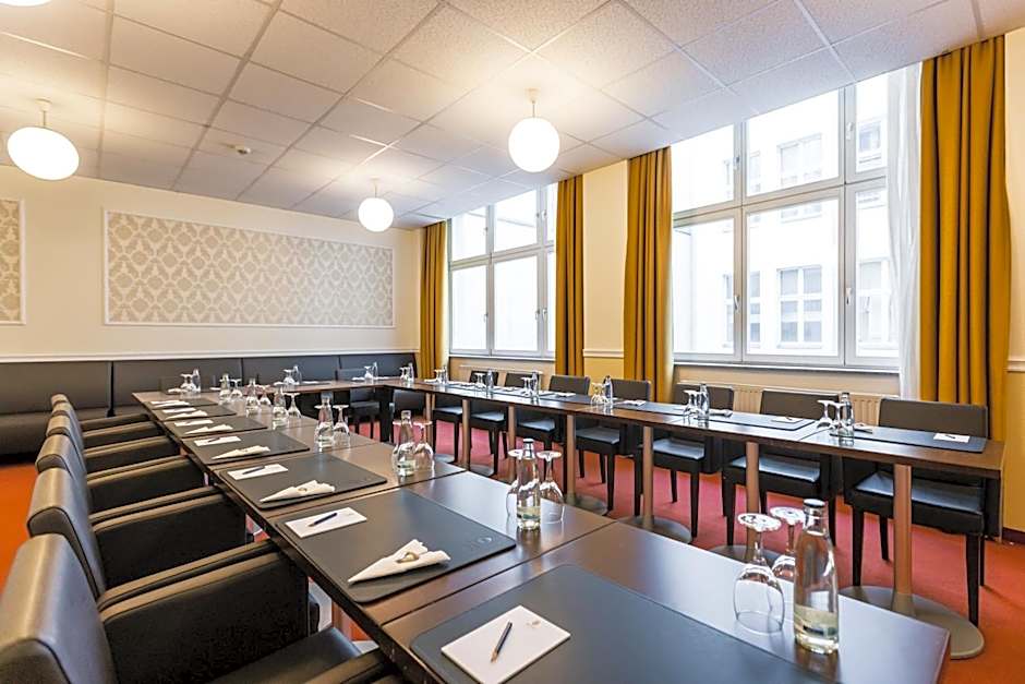 Royal International Leipzig