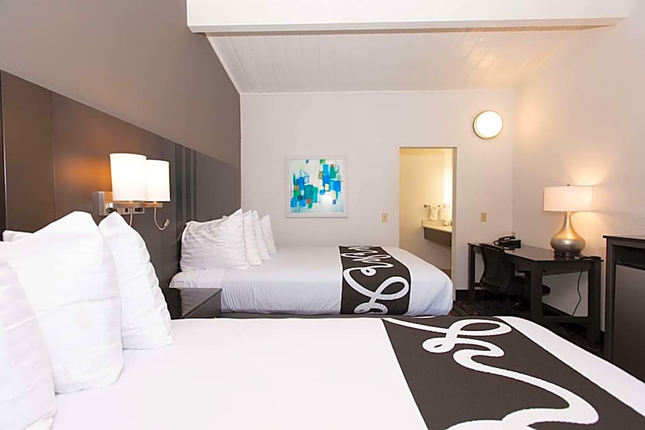 SureStay Hotel by Best Western Seaside Monterey