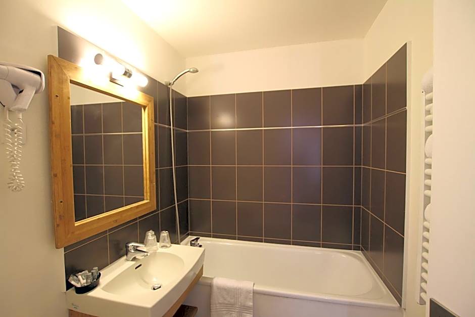 Hôtel-Spa-Piscine Le Petit Castel Beuzeville-Honfleur