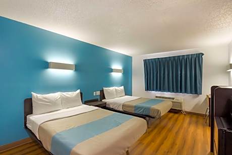 Quadruple Room - Disability Access - Non-Smoking