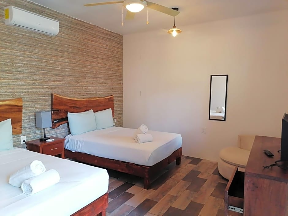 Hotel Pancho Villas