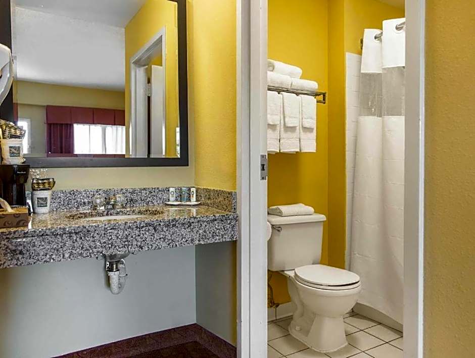 Quality Inn Calera