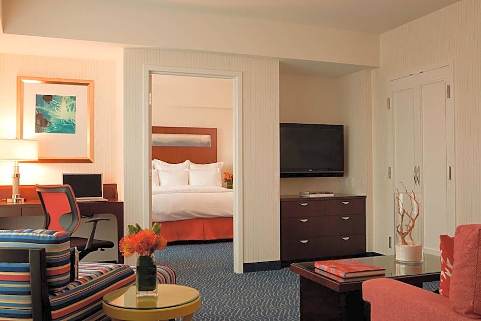 Renaissance Boston Seaport District