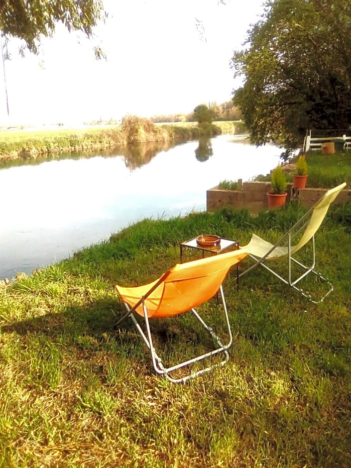 Havre de paix au bords de l'Eure - divers hébergements