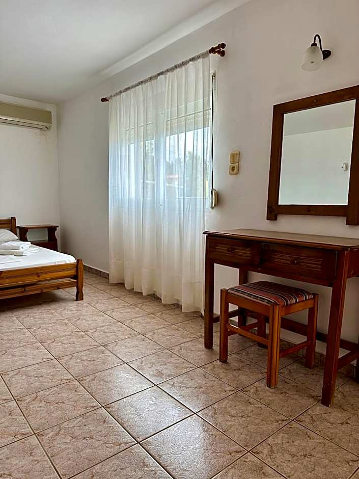 Sfinias Apartments