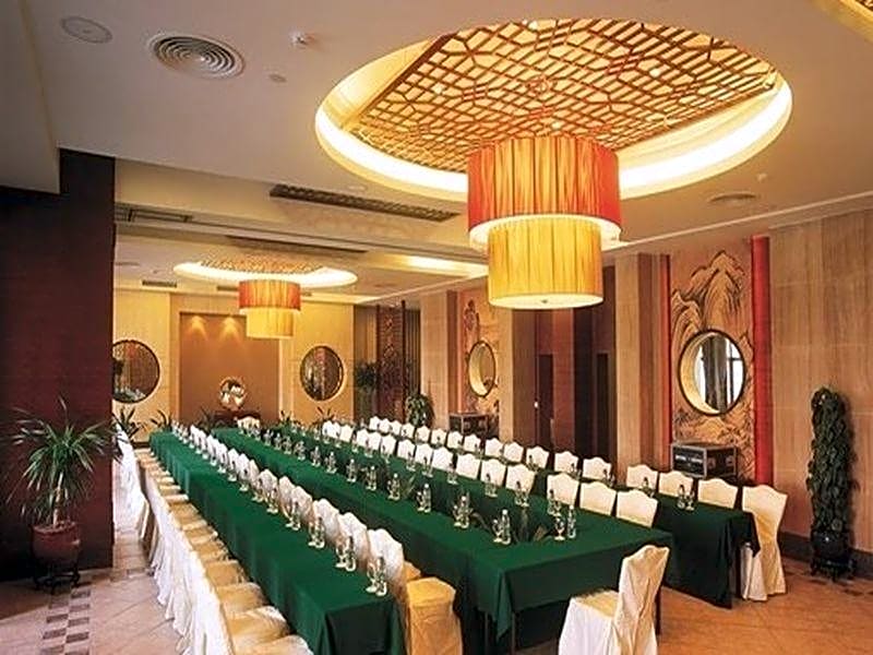 Wuyi Country Garden Phoenix Hotel