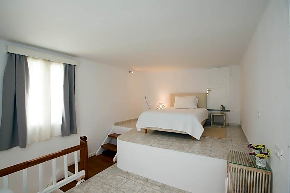 Hotel Charissi