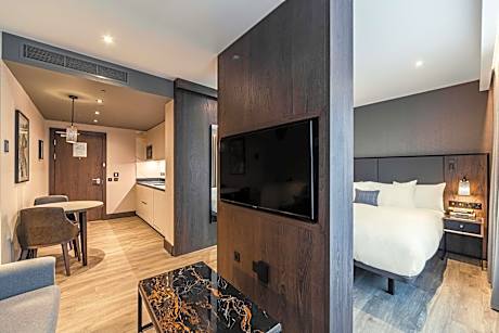 THE TURING SUPERIOR STUDIO SUITE