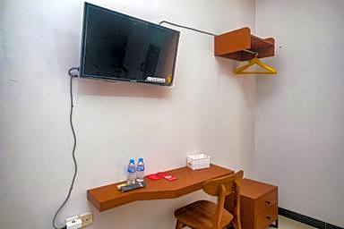 RedDoorz near Majapahit Semarang