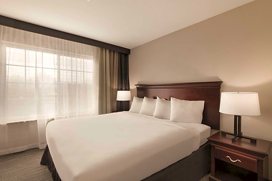 Country Inn & Suites by Radisson, Madison, AL