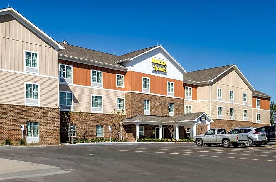 MainStay Suites Hackberry Sportsman's Lodge