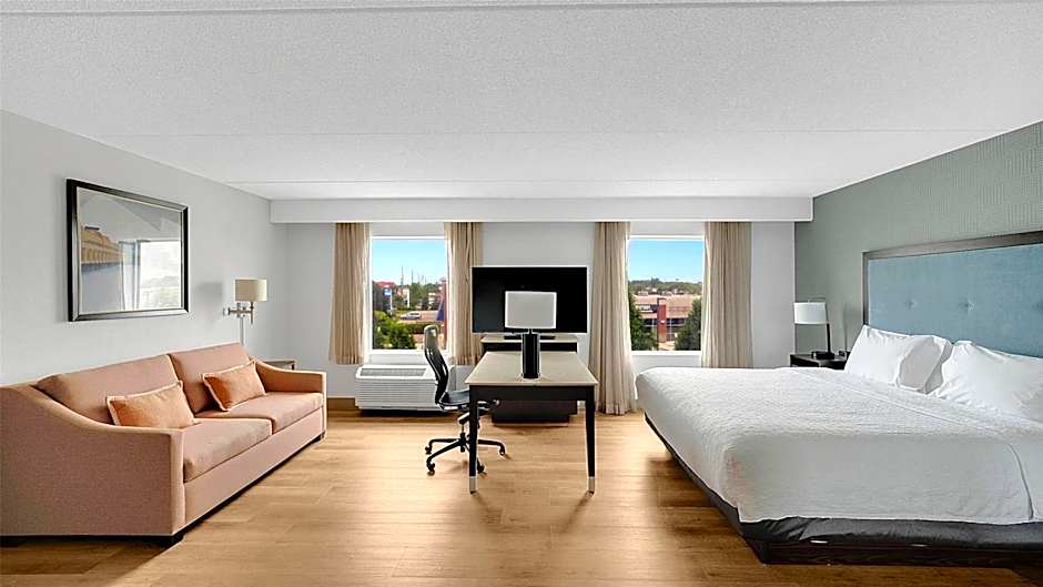 Hampton Inn & Suites By Hilton Toronto Markham