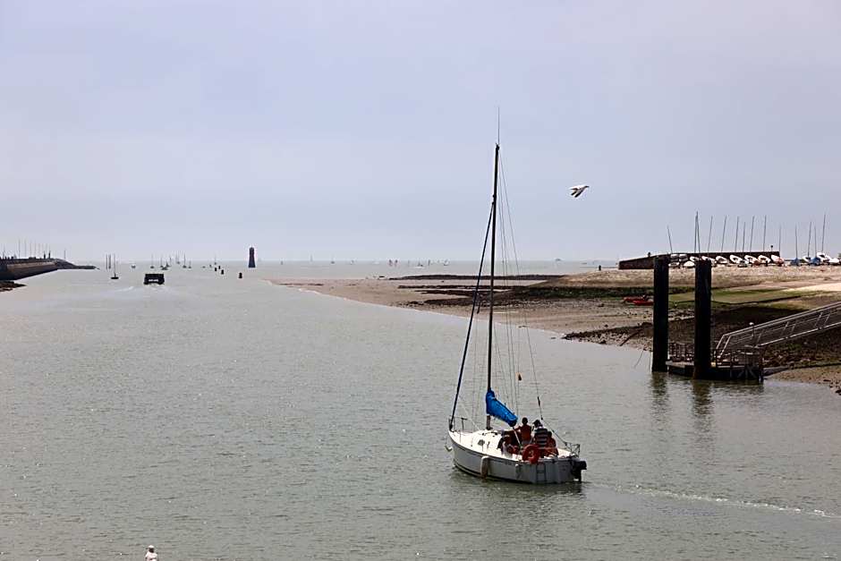 Un Hotel sur le Port