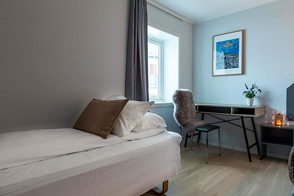 Photo 1 of 4 of Triple Room